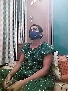 Snapshot of sweety_telugu_couple2027 chatting on February 2025 07:04:02 AM sweety telugu couple2027 online show from February 2025 07:04:02 AM