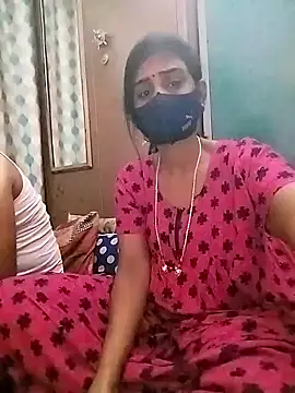 Snapshot of sweety_telugu_couple2027 chatting on February 2025 03:40:01 PM sweety telugu couple2027 online show from February 2025 03:40:01 PM