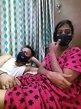 Snapshot of sweety_telugu_couple2027 chatting on February 2025 04:29:01 AM sweety telugu couple2027 online show from February 2025 04:29:01 AM