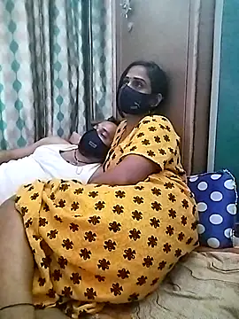 Snapshot of sweety_telugu_couple2027 chatting on February 2025 06:56:02 PM sweety telugu couple2027 online show from February 2025 06:56:02 PM