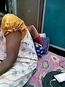 Snapshot of sweety_telugu_couple2027 chatting on February 2025 10:48:02 AM sweety telugu couple2027 online show from February 2025 10:48:02 AM