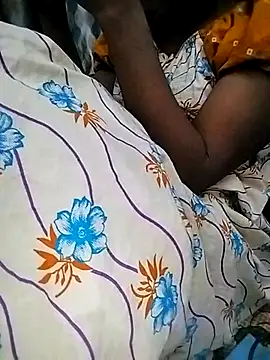 Snapshot of sweety_telugu_couple2027 chatting on February 2025 07:58:01 PM sweety telugu couple2027 online show from February 2025 07:58:01 PM