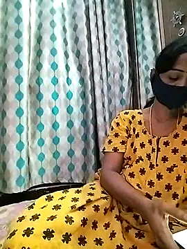 Snapshot of sweety_telugu_couple2027 chatting on March 2025 12:33:02 PM sweety telugu couple2027 online show from March 2025 12:33:02 PM