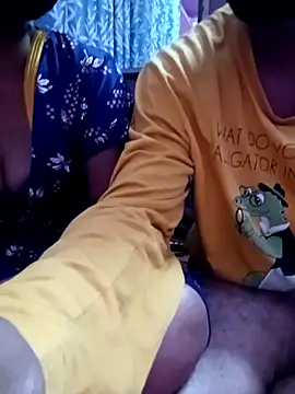 Snapshot of sweety_telugu_couple2027 chatting on October 2025 05:12:02 PM sweety telugu couple2027 online show from October 2025 05:12:02 PM