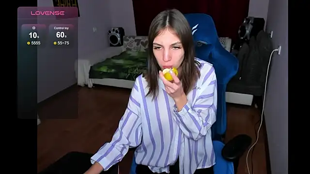 Venera66615 online show from December 2024 04:51:01 PM