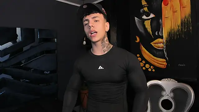 Flynn Riider online show from October 2025 05:25:02 PM