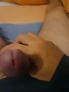 thanos65432 online show from November 2025 05:35:02 PM