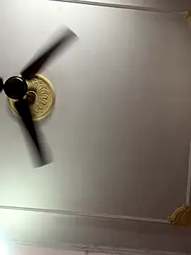 nehas online show from September 2025 11:43:01 AM