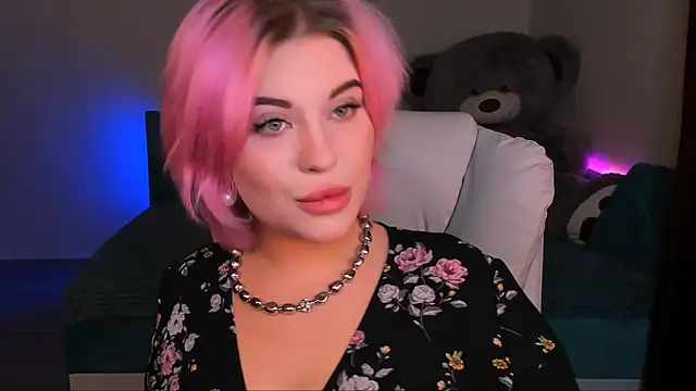 evaharve online show from December 2024 09:52:02 PM