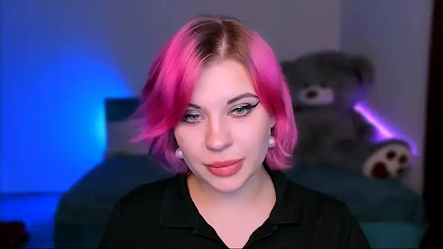 evaharve online show from December 2024 10:16:02 PM