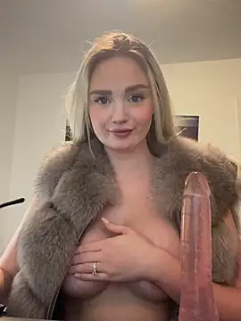 CherryEmmy online show from January 2025 09:25:01 PM