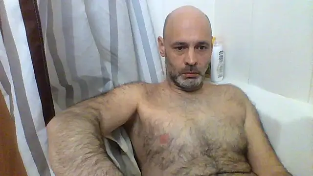 Snapshot of Avamereandmikel chatting on February 2026 03:09:02 PM Avamereandmikel online show from February 2026 03:09:02 PM