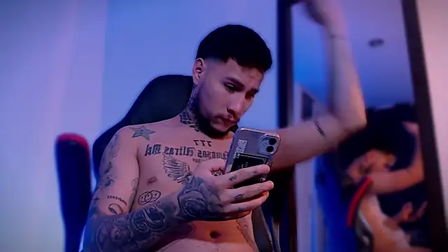 Snapshot of Junihn0 chatting on September 2025 08:53:02 PM Junihn0 online show from September 2025 08:53:02 PM