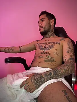 Snapshot of Junihn0 chatting on November 2025 09:09:02 PM Junihn0 online show from November 2025 09:09:02 PM