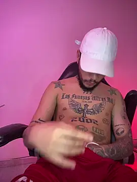 Snapshot of Junihn0 chatting on November 2025 10:36:02 PM Junihn0 online show from November 2025 10:36:02 PM