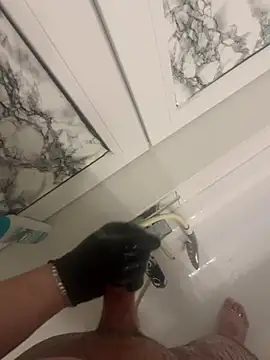 Loco42- online show from February 2025 07:56:02 PM