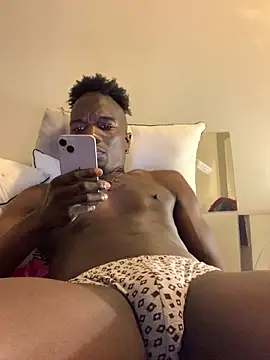 Shawtyblaque21 online show from April 2026 02:39:01 AM