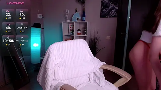 Lilly Soulmate online show from December 2024 06:35:02 AM