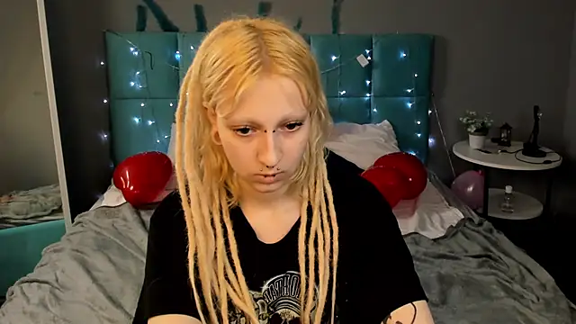 Lexy-Woorhez online show from February 2025 01:26:02 PM