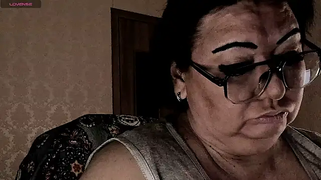 SexxyDreams1 online show from March 2026 12:03:02 AM