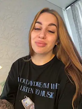 VikiDemi online show from September 2025 06:07:01 AM