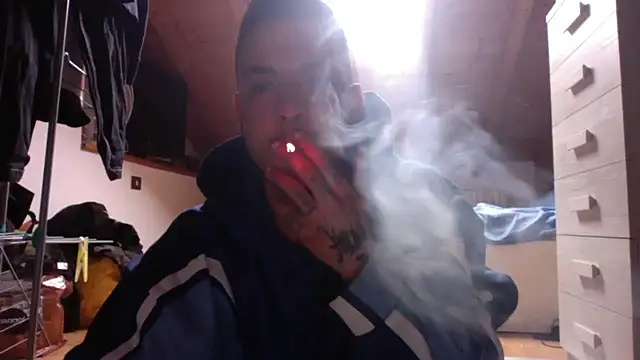 Snapshot of FTM98xxx chatting on March 2026 11:06:01 AM FTM98xxx online show from March 2026 11:06:01 AM