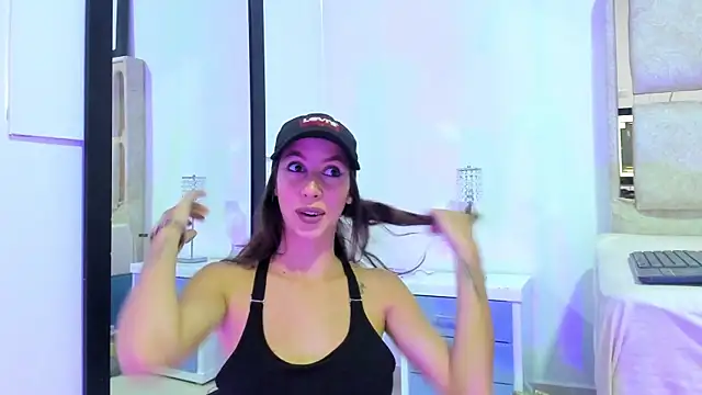 jolie lov online show from January 2025 01:17:02 PM