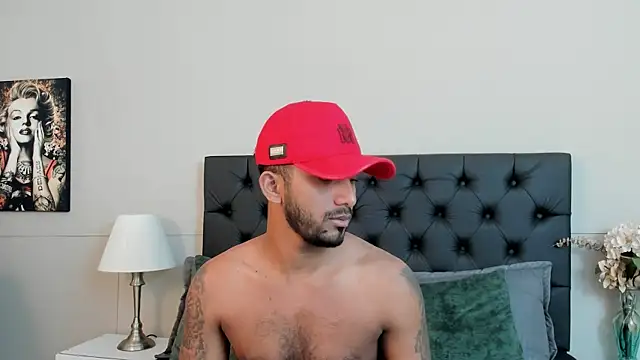 Snapshot of Robin_Rief chatting on September 2025 03:30:02 AM Robin Rief online show from September 2025 03:30:02 AM