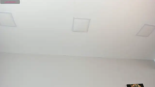 Snapshot of Robin_Rief chatting on November 2025 03:26:02 AM Robin Rief online show from November 2025 03:26:02 AM