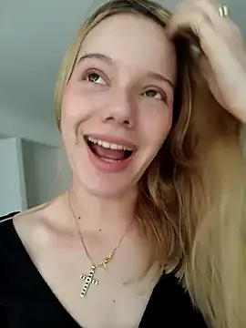 NicoleCut online show from February 2025 02:34:02 PM