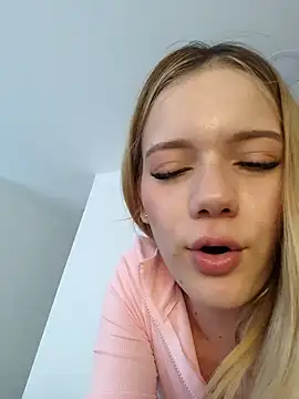 NicoleCut online show from February 2025 02:06:02 PM