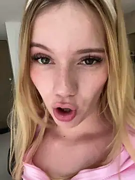 NicoleCut online show from February 2025 05:10:02 PM