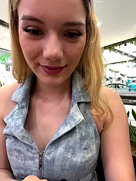 NicoleCut online show from October 2025 08:04:01 PM