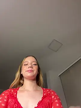 NicoleCut online show from October 2025 10:33:01 AM