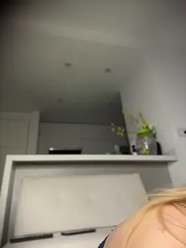 Snapshot of NicoleCut chatting on May 2026 09:17:02 AM NicoleCut online show from May 2026 09:17:02 AM