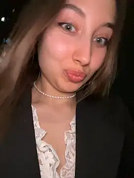 VelvetVixenI online show from April 2026 06:27:02 PM