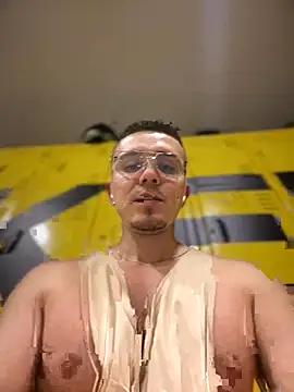 adam-rivera online show from November 2025 09:03:02 PM