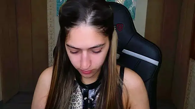 Teresa Stane online show from November 2025 05:17:01 AM