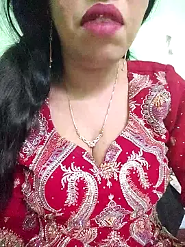 Haniya-143 online show from November 2025 07:28:01 PM