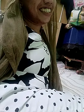 Haniya-143 online show from May 2026 01:48:02 PM