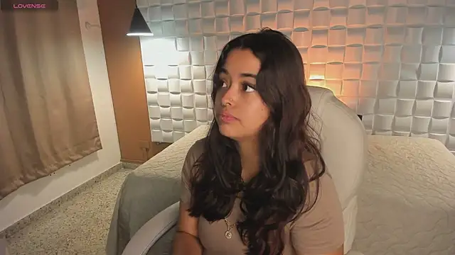 Ariana Pierce online show from September 2025 01:16:02 PM