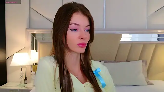 MeganMour online show from October 2025 05:03:02 PM