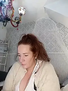 Snapshot of Engel_mia chatting on December 2024 01:21:02 PM Engel mia online show from December 2024 01:21:02 PM