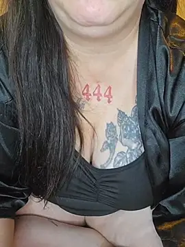 Snapshot of PeakabumPromo chatting on November 2025 12:42:02 AM PeakabumPromo online show from November 2025 12:42:02 AM