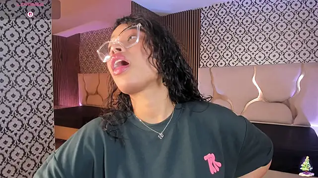 penelope tay1 online show from December 2025 03:26:02 AM