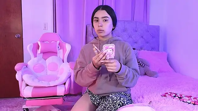 Emily-14 online show from January 2025 04:08:01 PM