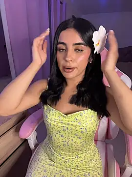 Emily-14 online show from July 2026 04:40:02 AM