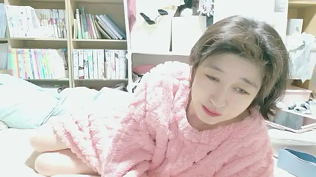 Snapshot of morikawa_sayaka chatting on May 2026 12:45:01 PM morikawa sayaka online show from May 2026 12:45:01 PM