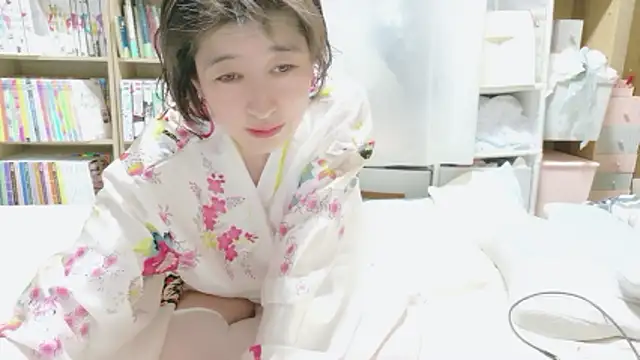 Snapshot of morikawa_sayaka chatting on May 2026 01:04:02 PM morikawa sayaka online show from May 2026 01:04:02 PM