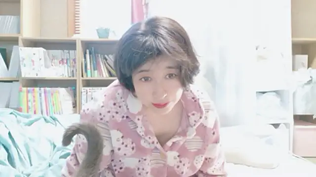 Snapshot of morikawa_sayaka chatting on May 2026 11:39:01 PM morikawa sayaka online show from May 2026 11:39:01 PM